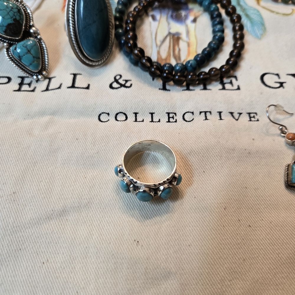 Sterling Silver And Turquoise 5 Stone Ring - Picture 11 of 13